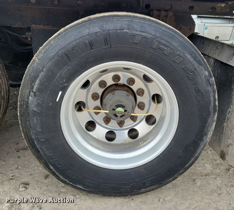 image for item DN4228 2017 CIMC Vanguard Cool Globe R8000B  refrigerated van trailer