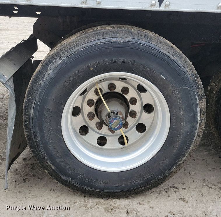 image for item DN4228 2017 CIMC Vanguard Cool Globe R8000B  refrigerated van trailer