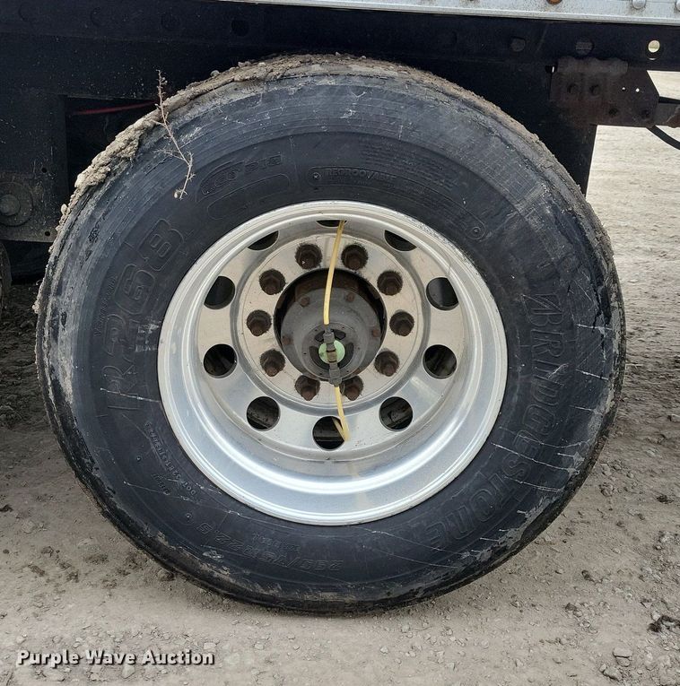 image for item DN4228 2017 CIMC Vanguard Cool Globe R8000B  refrigerated van trailer