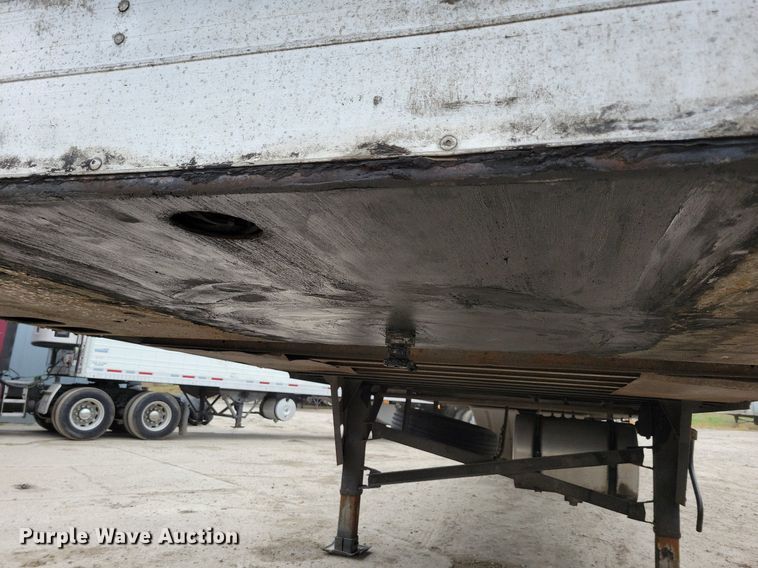 image for item DN4229 2016 Utlity 3000R  refrigerated van trailer