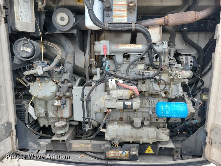 image for item DN4229 2016 Utlity 3000R  refrigerated van trailer