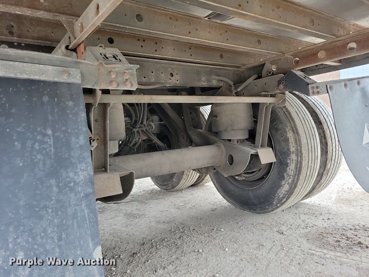 image for item DN4229 2016 Utlity 3000R  refrigerated van trailer