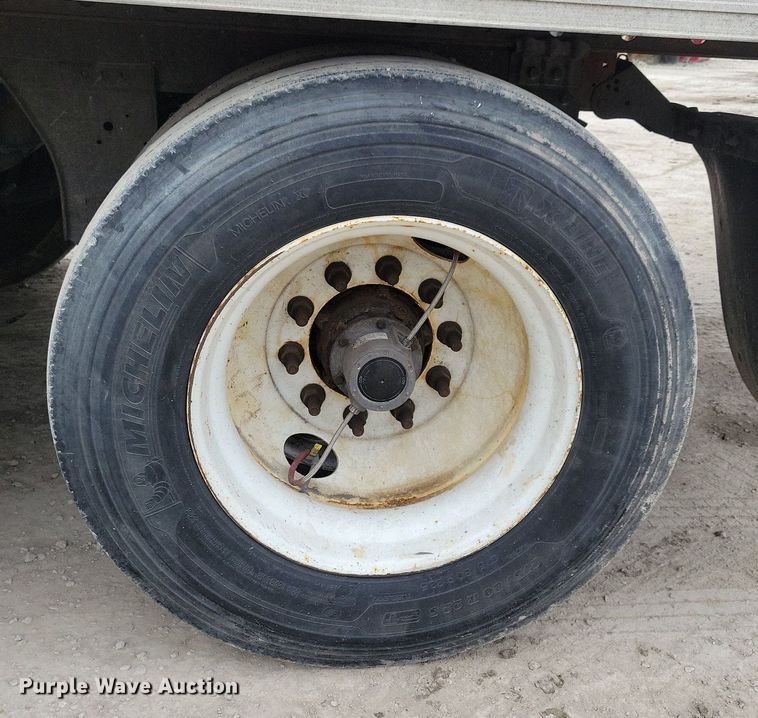 image for item DN4229 2016 Utlity 3000R  refrigerated van trailer