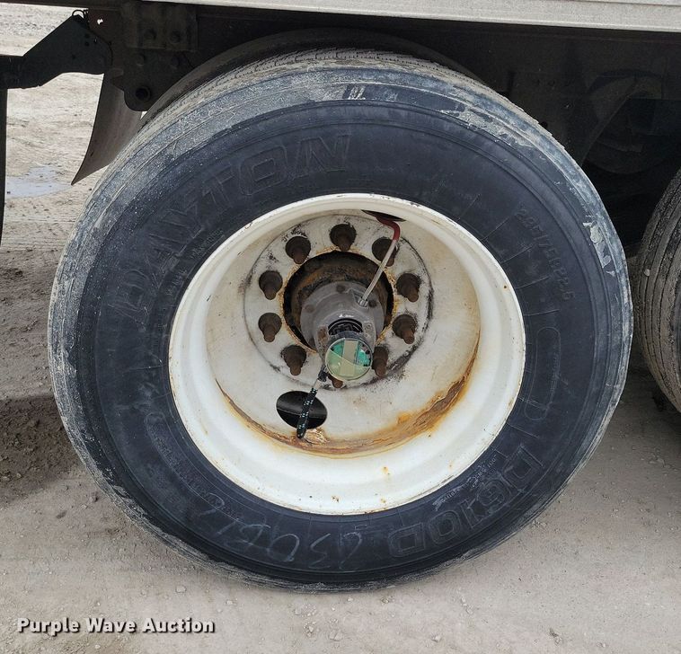 image for item DN4229 2016 Utlity 3000R  refrigerated van trailer