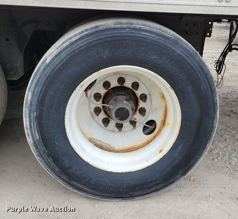 image for item DN4229 2016 Utlity 3000R  refrigerated van trailer