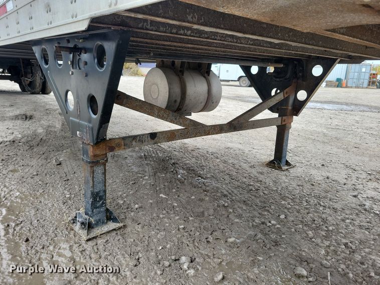 image for item DN4230 2008 Utility 3000R  refrigerated van trailer