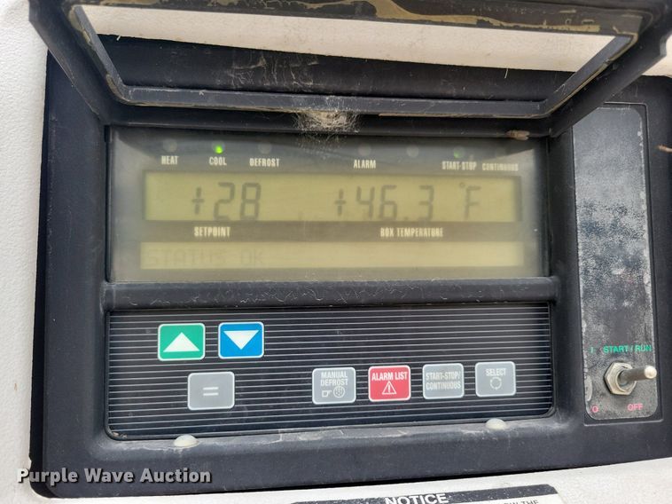 image for item DN4230 2008 Utility 3000R  refrigerated van trailer