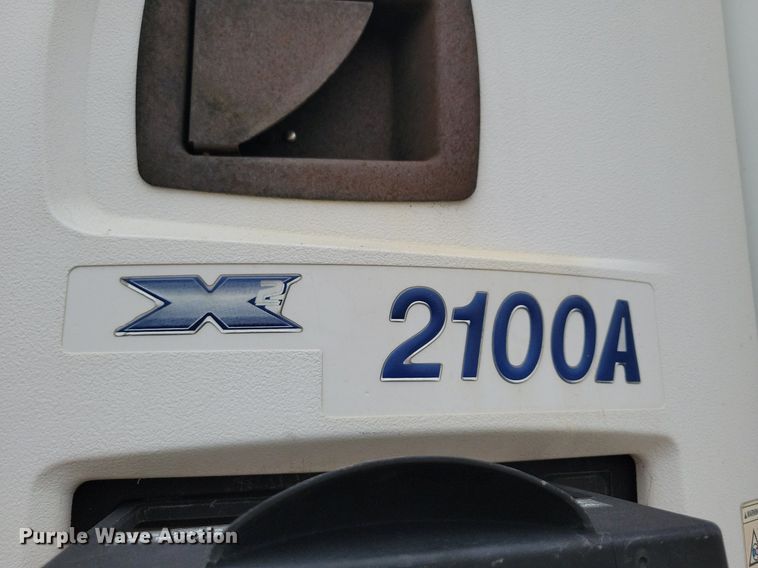 image for item DN4230 2008 Utility 3000R  refrigerated van trailer