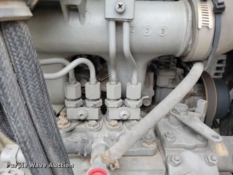 image for item DN4230 2008 Utility 3000R  refrigerated van trailer