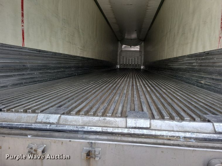 image for item DN4230 2008 Utility 3000R  refrigerated van trailer