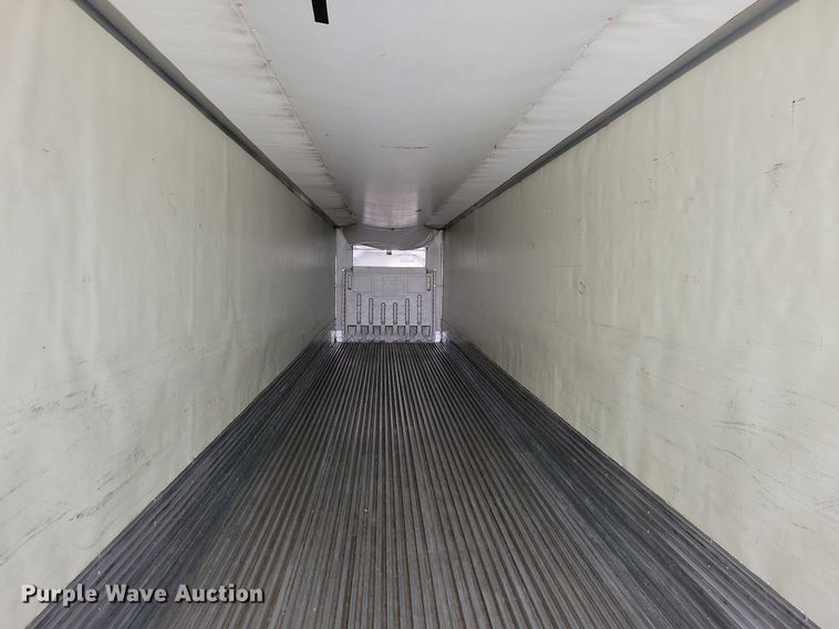 image for item DN4230 2008 Utility 3000R  refrigerated van trailer