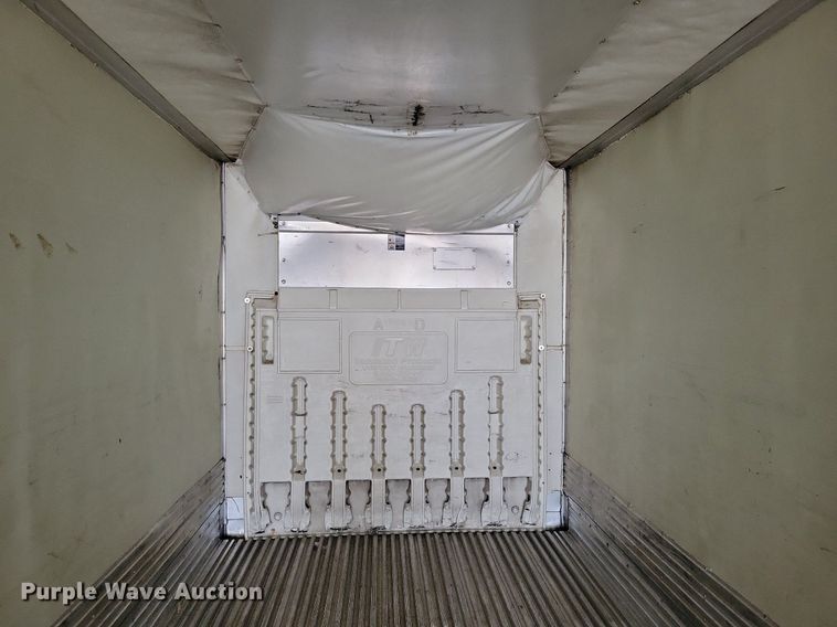 image for item DN4230 2008 Utility 3000R  refrigerated van trailer