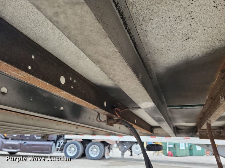 image for item DN4230 2008 Utility 3000R  refrigerated van trailer