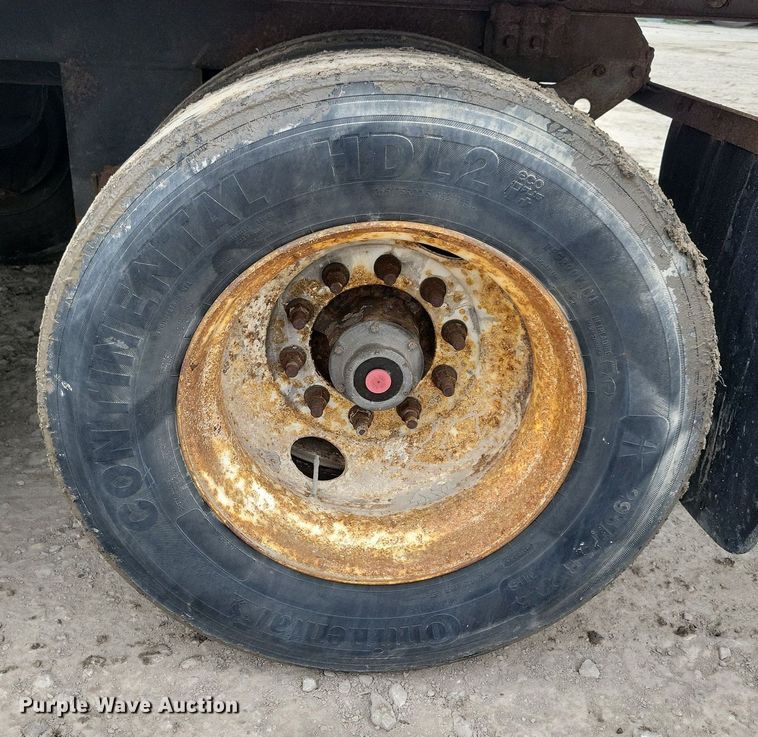 image for item DN4230 2008 Utility 3000R  refrigerated van trailer