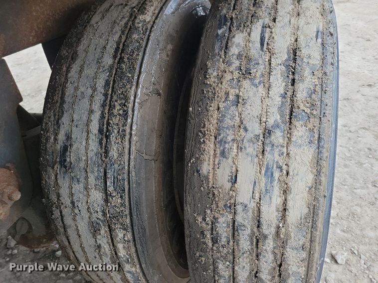 image for item DN4230 2008 Utility 3000R  refrigerated van trailer