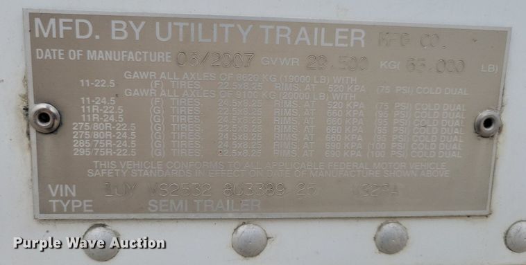 image for item DN4230 2008 Utility 3000R  refrigerated van trailer