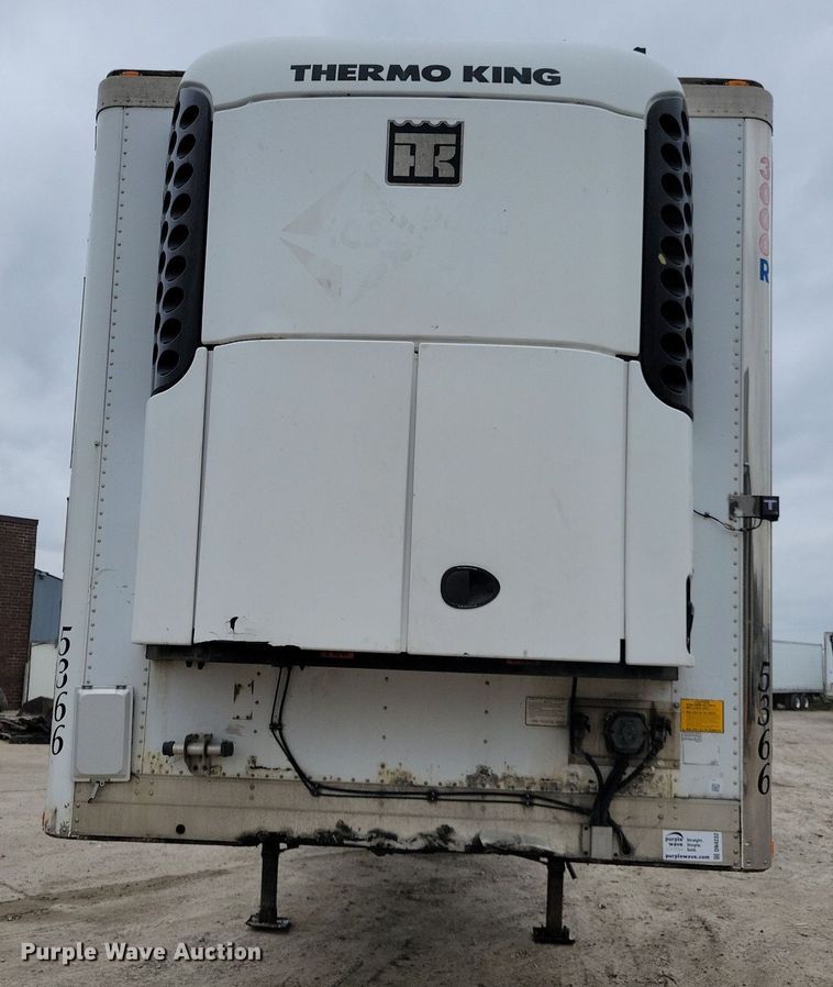 image for item DN4232 2005 Utility 3000R  refrigerated van trailer