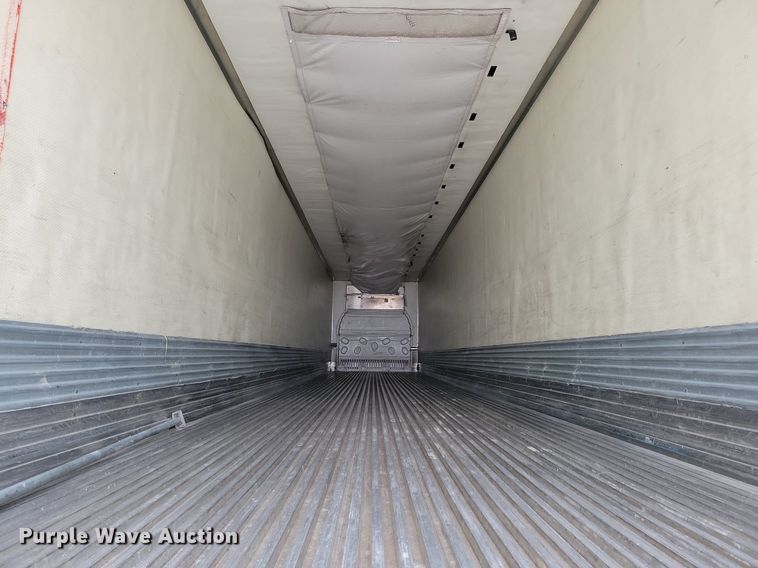 image for item DN4232 2005 Utility 3000R  refrigerated van trailer