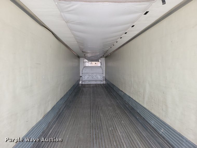 image for item DN4232 2005 Utility 3000R  refrigerated van trailer