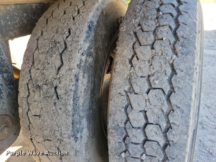 image for item DN4234 1999 Trailmobile  refrigerated van trailer