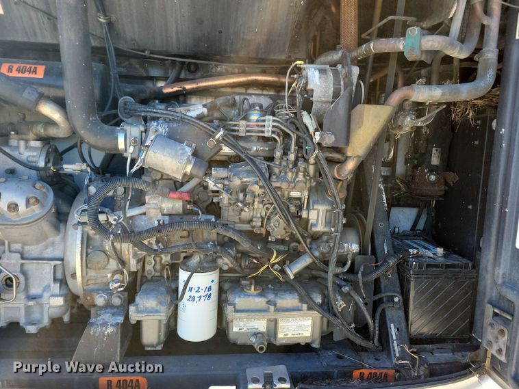 image for item DN4235 2006 Utility 3000R  refrigerated van trailer