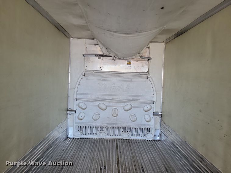 image for item DN4235 2006 Utility 3000R  refrigerated van trailer