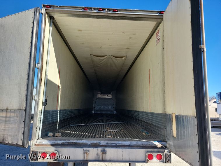 image for item DN4236 2005 Utility 3000R  refrigerated van trailer