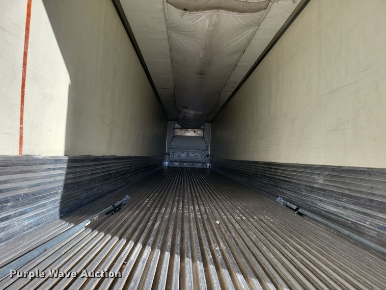 image for item DN4237 2005 Utility 3000R  refrigerated van trailer