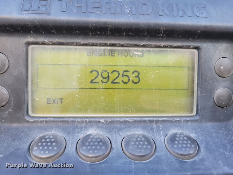 image for item DN4237 2005 Utility 3000R  refrigerated van trailer