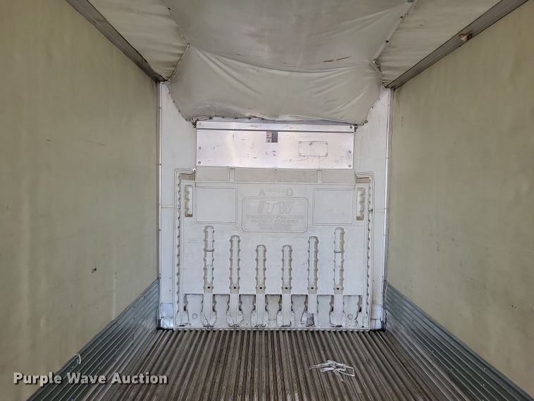 image for item DN4238 2008 Utility 3000R  refrigerated van trailer