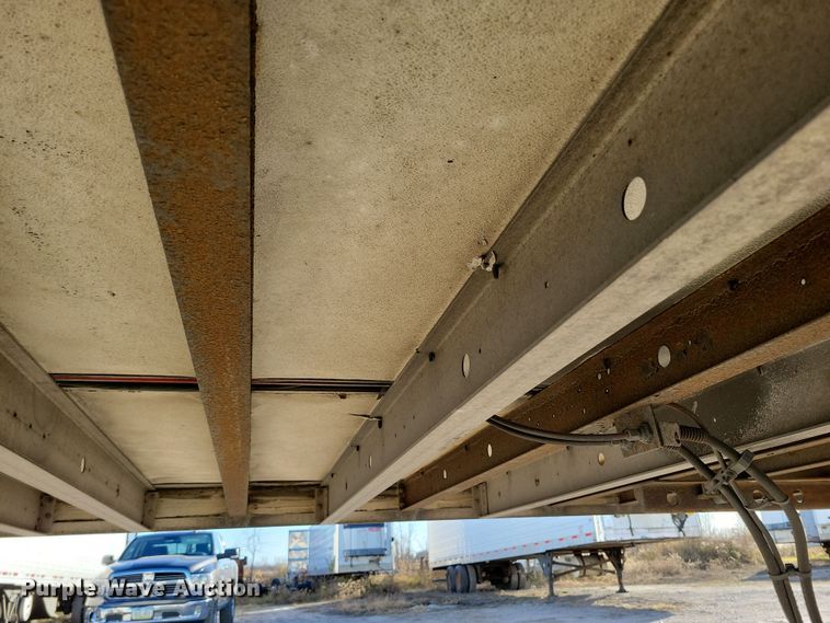 image for item DN4238 2008 Utility 3000R  refrigerated van trailer