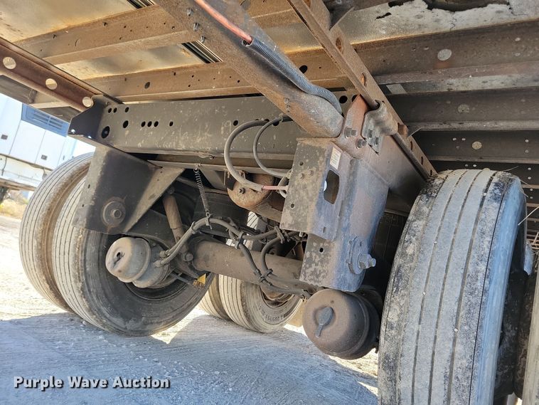 image for item DN4238 2008 Utility 3000R  refrigerated van trailer