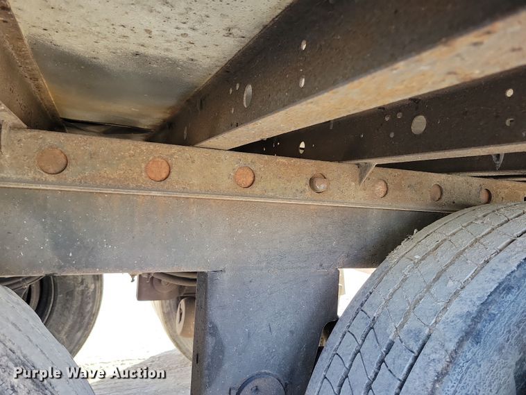 image for item DN4238 2008 Utility 3000R  refrigerated van trailer