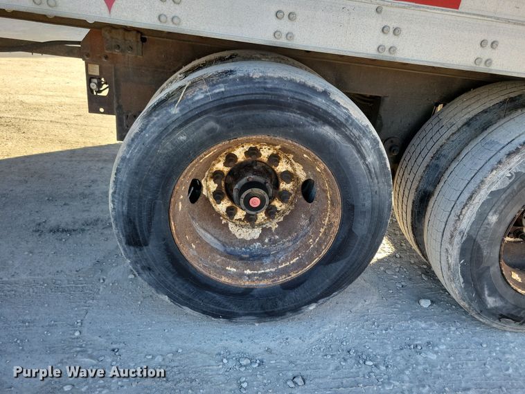 image for item DN4238 2008 Utility 3000R  refrigerated van trailer