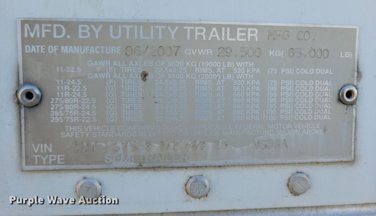 image for item DN4238 2008 Utility 3000R  refrigerated van trailer