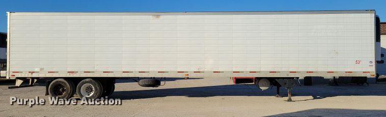 image for item DN4239 2005 Utility 3000R  refrigerated van trailer