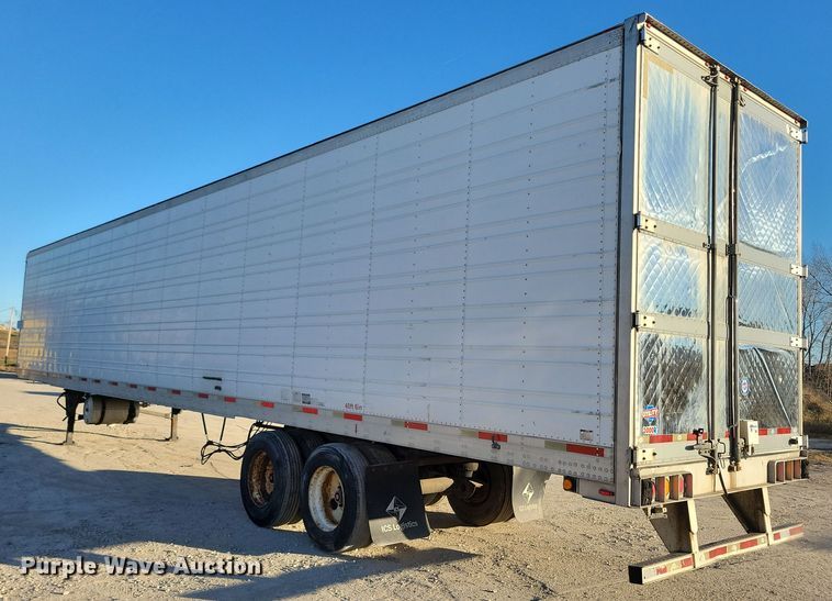 image for item DN4240 2008 Utility 3000R  refrigerated van trailer