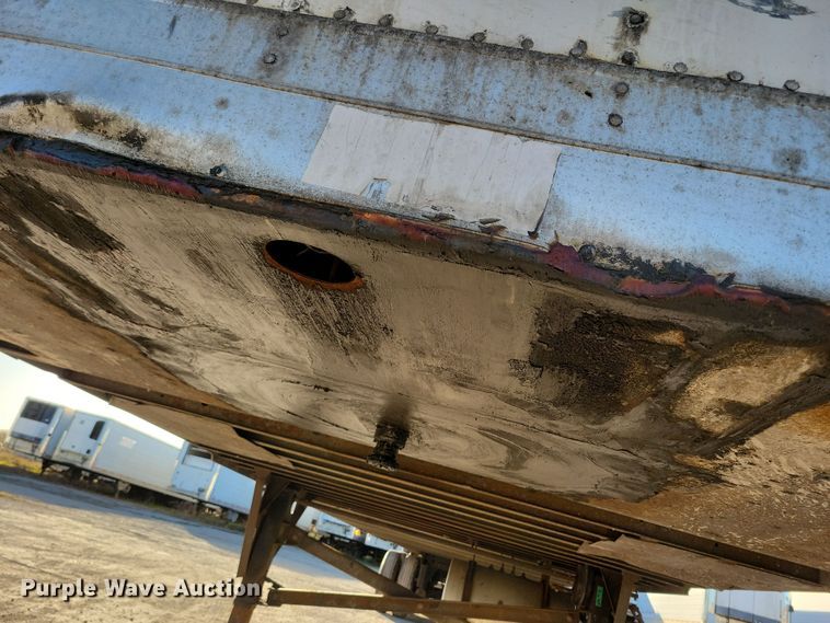 image for item DN4240 2008 Utility 3000R  refrigerated van trailer