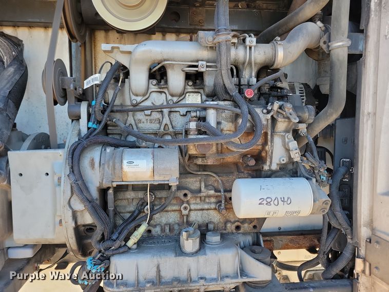 image for item DN4240 2008 Utility 3000R  refrigerated van trailer