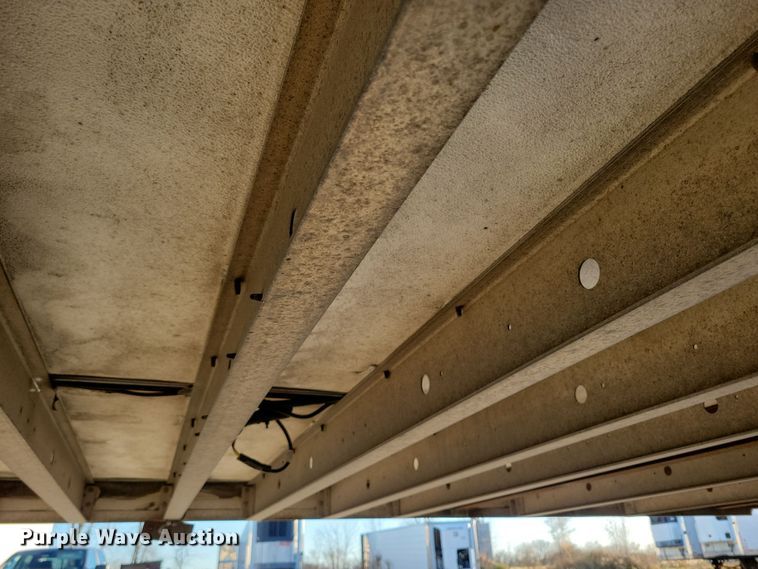 image for item DN4240 2008 Utility 3000R  refrigerated van trailer