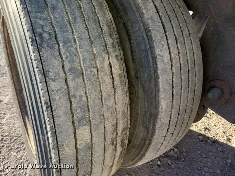 image for item DN4240 2008 Utility 3000R  refrigerated van trailer