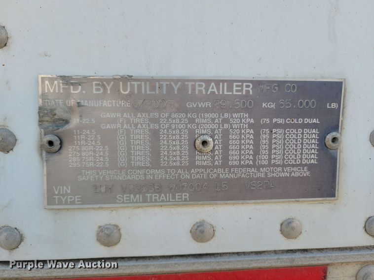 image for item DN4241 2006 Utility 3000R  refrigerated van trailer