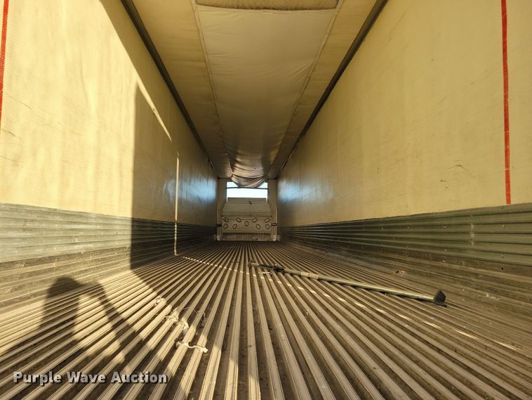 image for item DN4241 2006 Utility 3000R  refrigerated van trailer