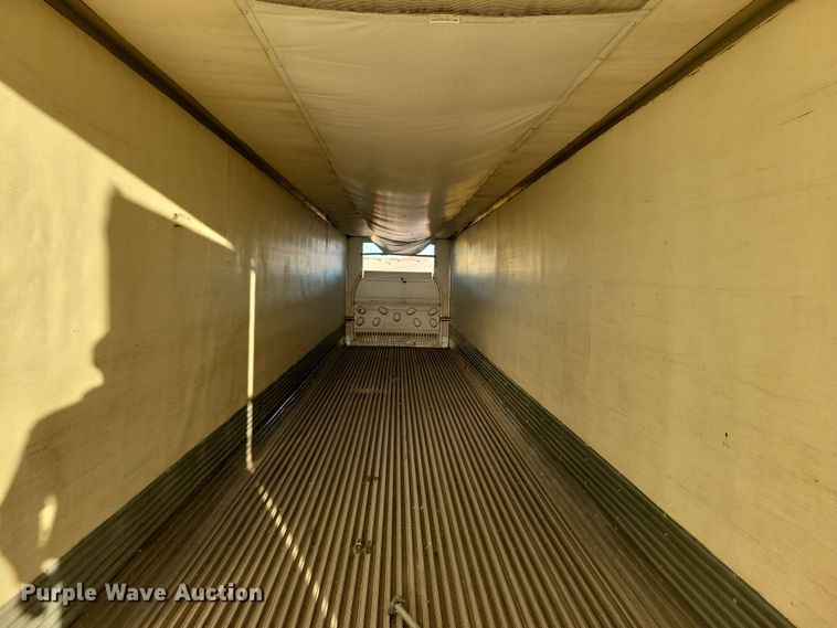 image for item DN4241 2006 Utility 3000R  refrigerated van trailer