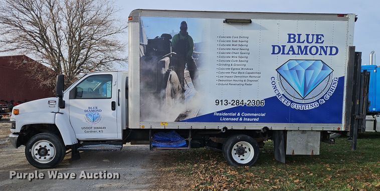 image for item DN7114 2006 GMC C5500  box truck