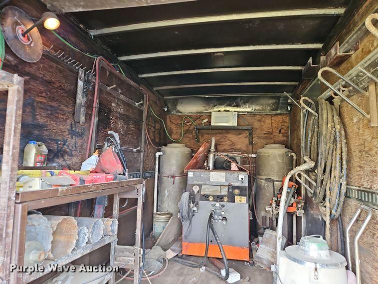 image for item DN7114 2006 GMC C5500  box truck