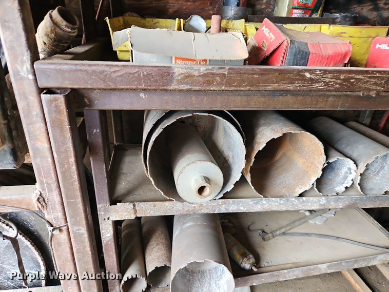 image for item DN7114 2006 GMC C5500  box truck