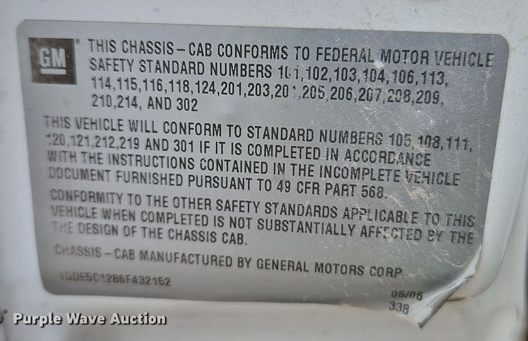 image for item DN7114 2006 GMC C5500  box truck