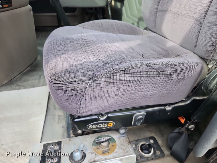 image for item DN7115 2012 Freightliner Cascadia  semi truck