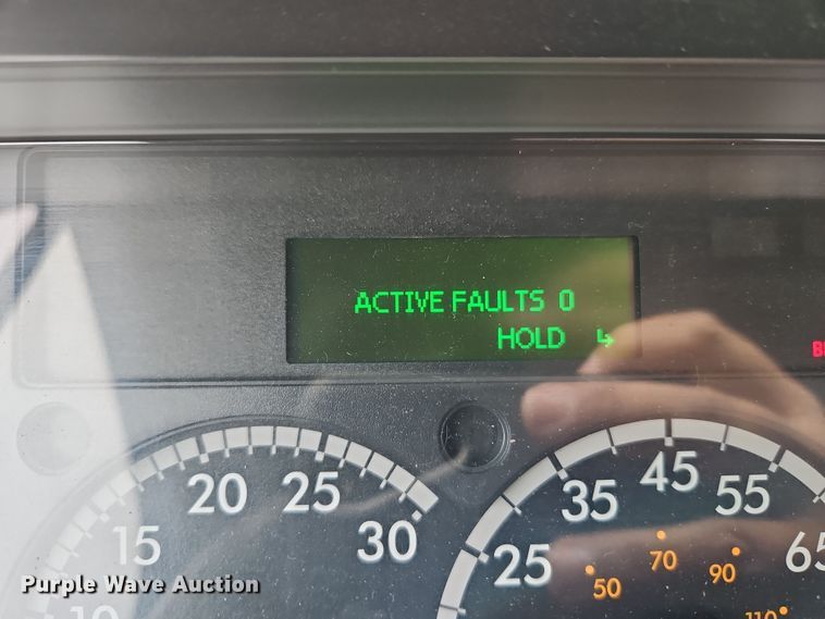 image for item DN7115 2012 Freightliner Cascadia  semi truck